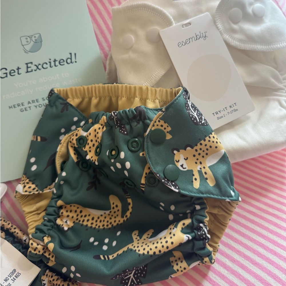 Esembly baby reusable cloth Diaper  “Try It” kit newborn sz1 leopards  NEW